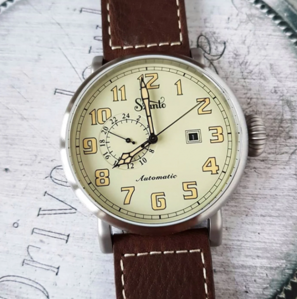 Jam Aviator dengan indeks angka besar